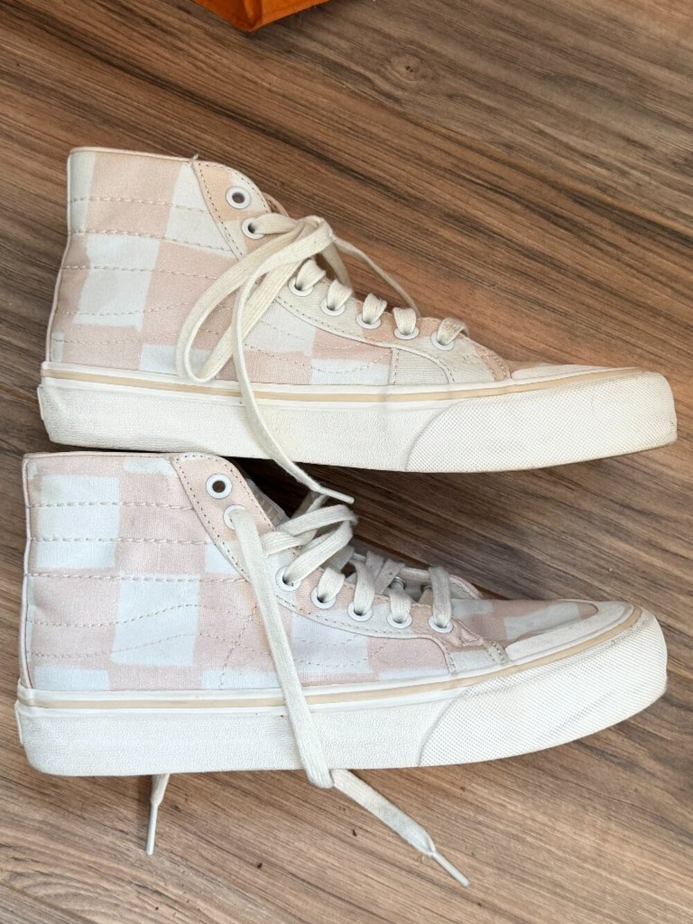 Vans Hi-Top Checkered Pink and White Sneakers ULTRACUSH Mens 6.5 / Womens 8 - Picture 3 of 5